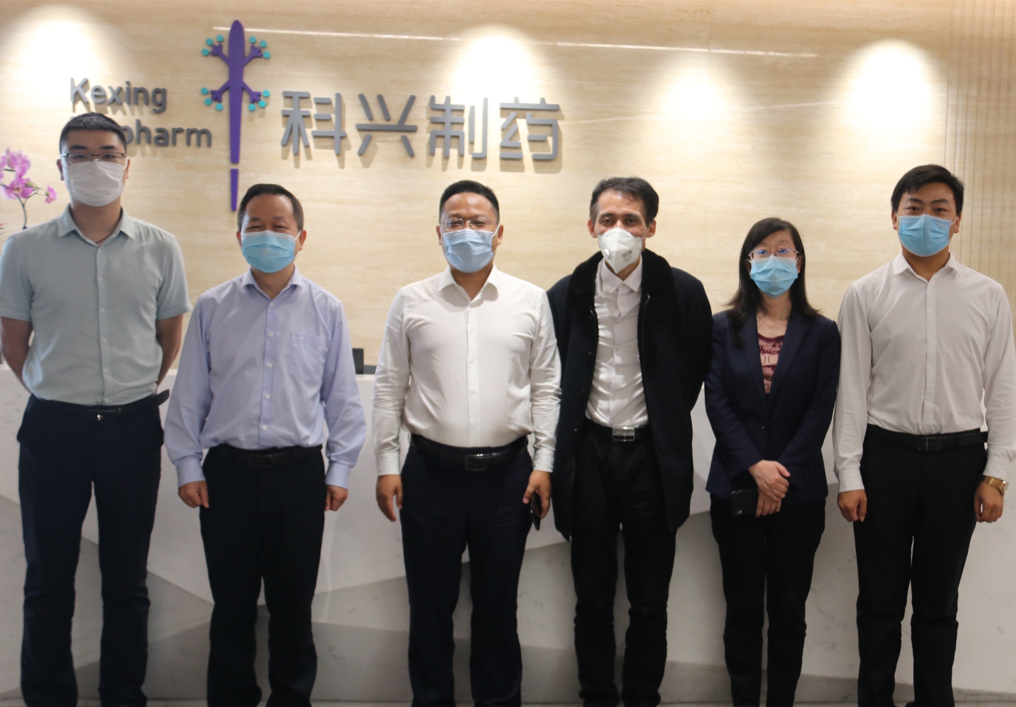 加快智能化建設(shè)，促進(jìn)科興制藥高質(zhì)量增長——楚天科技執(zhí)行總裁曾凡云一行蒞臨科興制藥交流